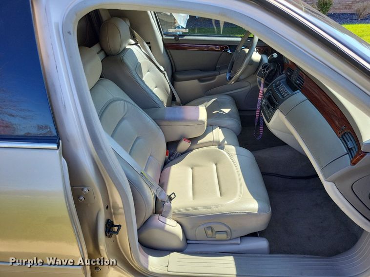 image for item LR9205 2002 Cadillac Krystal Koach  limousine