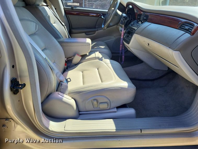 image for item LR9205 2002 Cadillac Krystal Koach  limousine