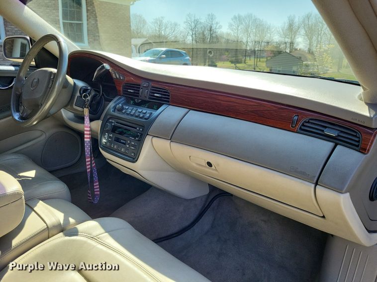 image for item LR9205 2002 Cadillac Krystal Koach  limousine