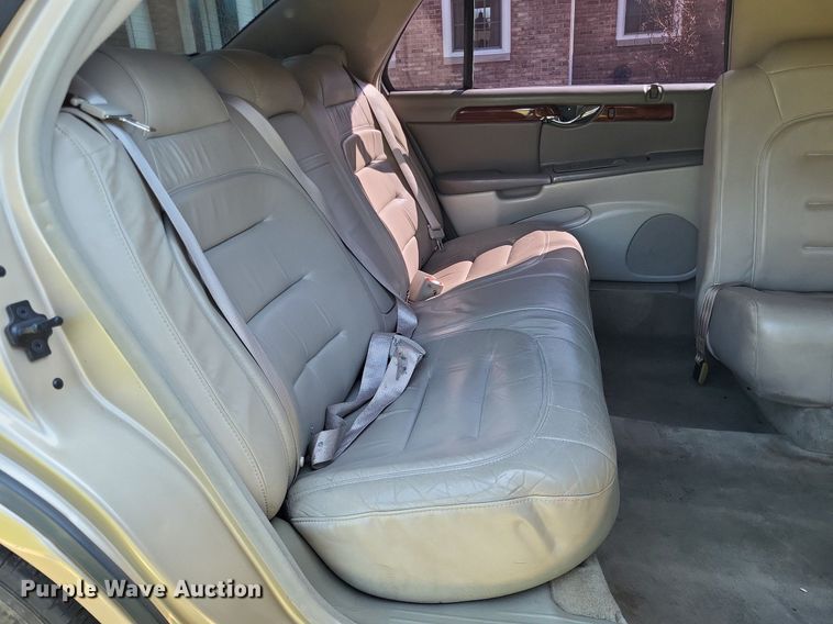 image for item LR9205 2002 Cadillac Krystal Koach  limousine