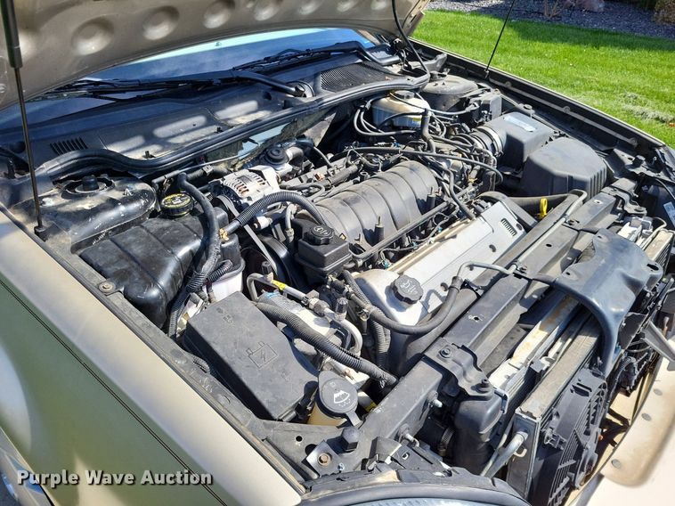 image for item LR9205 2002 Cadillac Krystal Koach  limousine