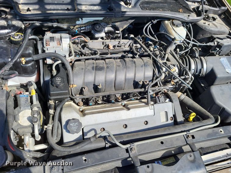 image for item LR9205 2002 Cadillac Krystal Koach  limousine