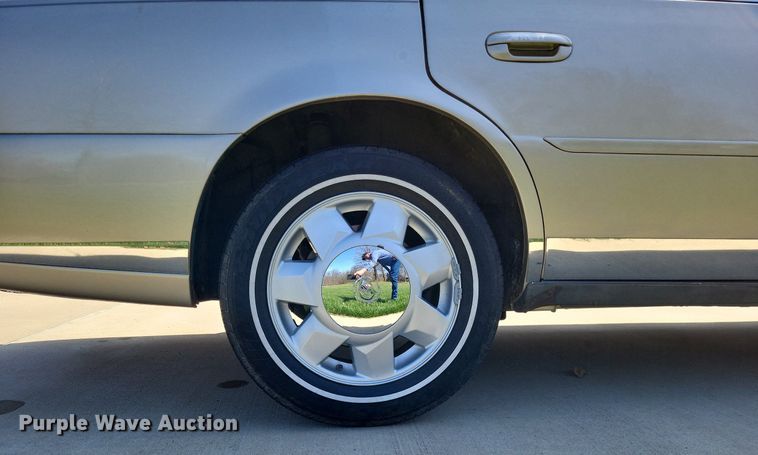 image for item LR9205 2002 Cadillac Krystal Koach  limousine