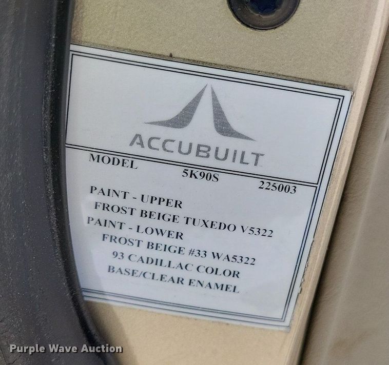 image for item LR9205 2002 Cadillac Krystal Koach  limousine