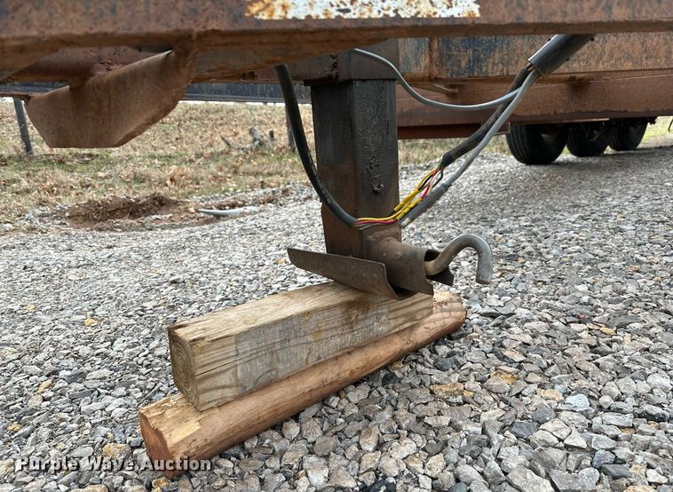 image for item LR9580 2003 Belshe  equipment trailer