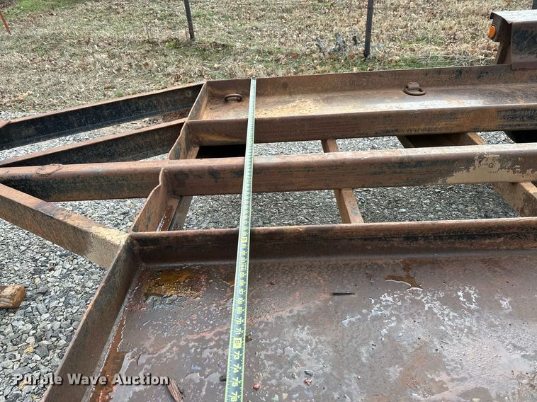 image for item LR9580 2003 Belshe  equipment trailer