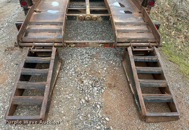 image for item LR9580 2003 Belshe  equipment trailer