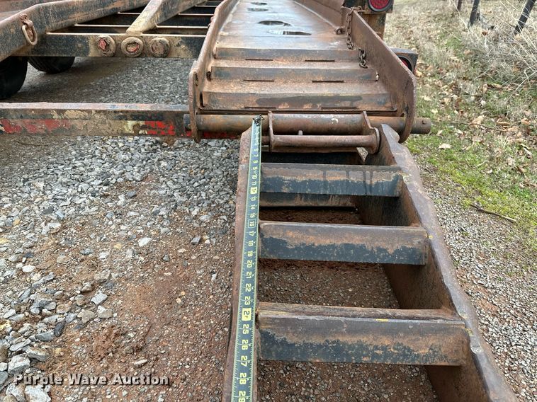 image for item LR9580 2003 Belshe  equipment trailer