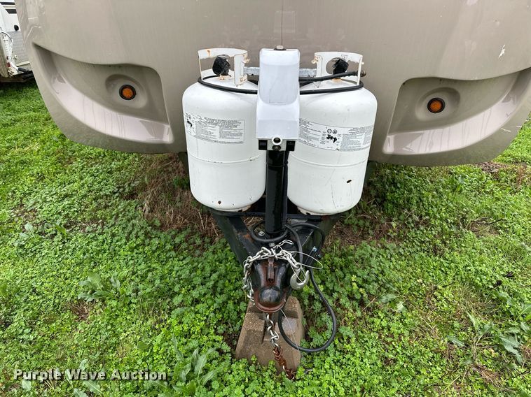 image for item LR9595 2013 Heartland Sundance M-322RES  camper