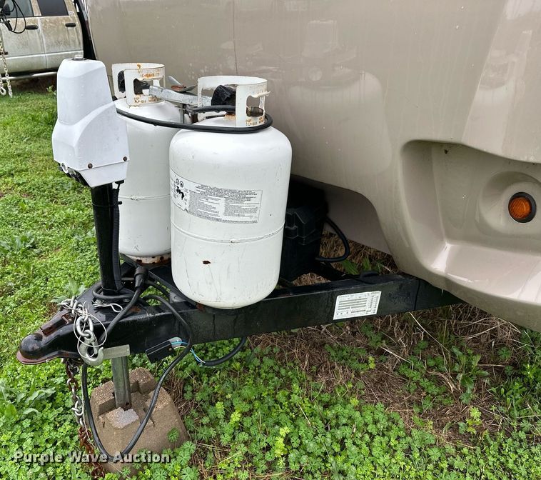 image for item LR9595 2013 Heartland Sundance M-322RES  camper