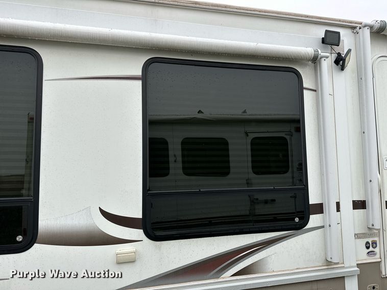 image for item LR9595 2013 Heartland Sundance M-322RES  camper