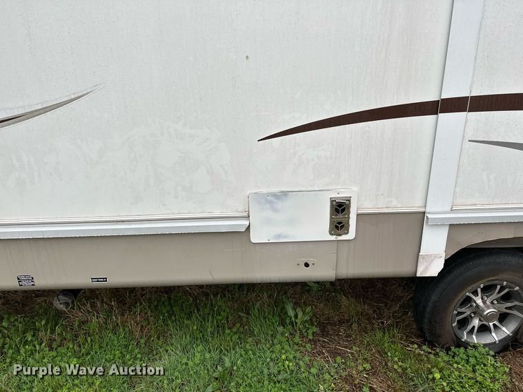 image for item LR9595 2013 Heartland Sundance M-322RES  camper