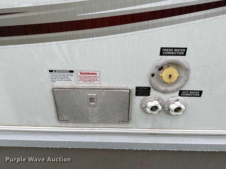 image for item LR9595 2013 Heartland Sundance M-322RES  camper