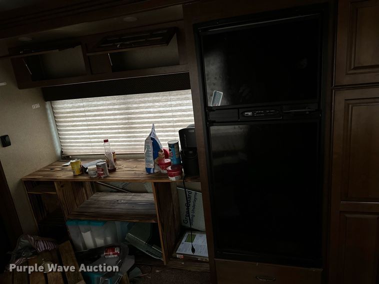 image for item LR9595 2013 Heartland Sundance M-322RES  camper