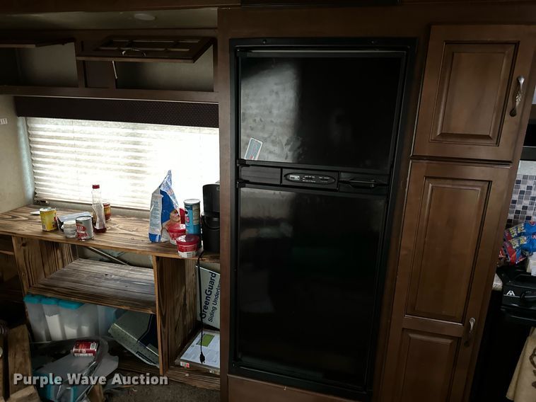 image for item LR9595 2013 Heartland Sundance M-322RES  camper