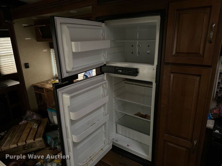 image for item LR9595 2013 Heartland Sundance M-322RES  camper