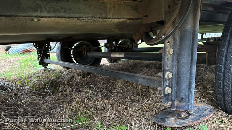 image for item LR9595 2013 Heartland Sundance M-322RES  camper