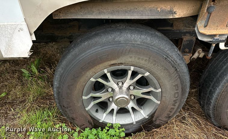 image for item LR9595 2013 Heartland Sundance M-322RES  camper