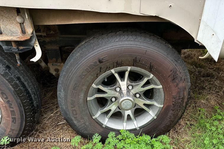 image for item LR9595 2013 Heartland Sundance M-322RES  camper