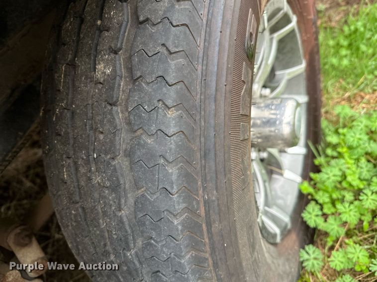 image for item LR9595 2013 Heartland Sundance M-322RES  camper