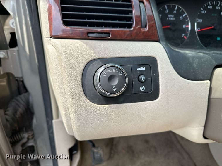 image for item LR9598 2007 Chevrolet Impala LT