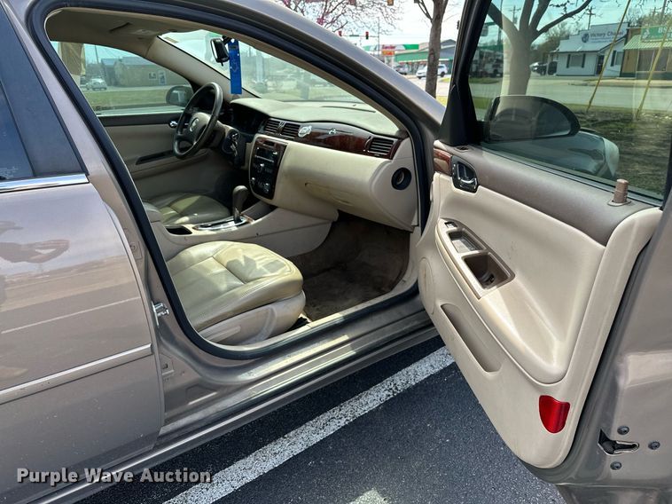 image for item LR9598 2007 Chevrolet Impala LT