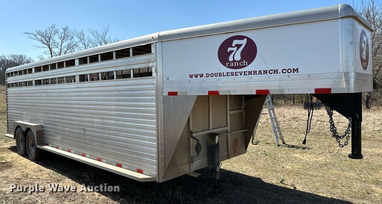image for item LR9611 2014 Titan  livestock trailer