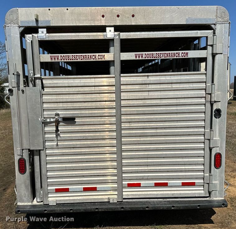 image for item LR9611 2014 Titan  livestock trailer