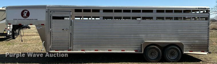 image for item LR9611 2014 Titan  livestock trailer