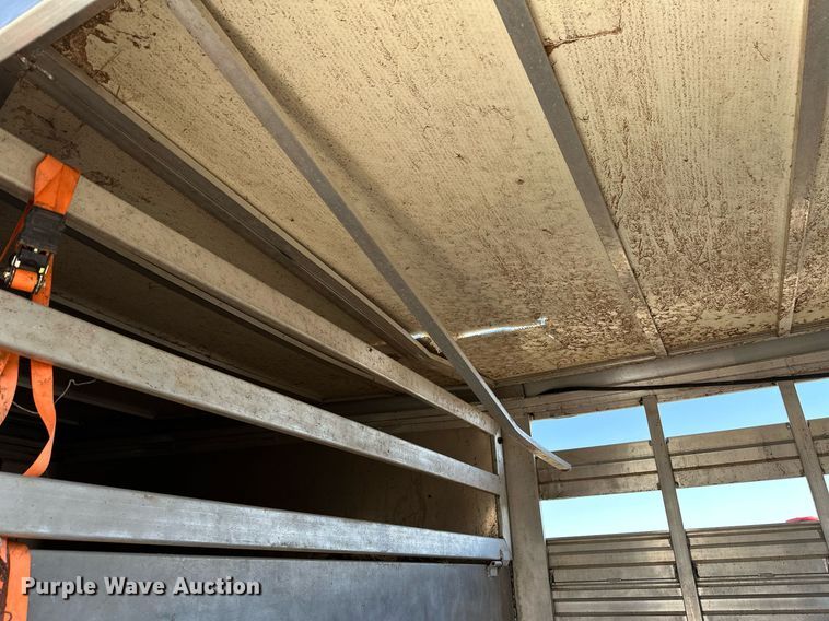 image for item LR9611 2014 Titan  livestock trailer
