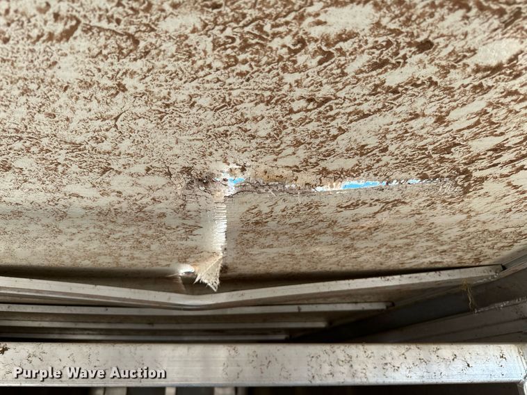 image for item LR9611 2014 Titan  livestock trailer