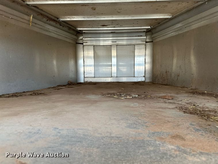 image for item LR9611 2014 Titan  livestock trailer