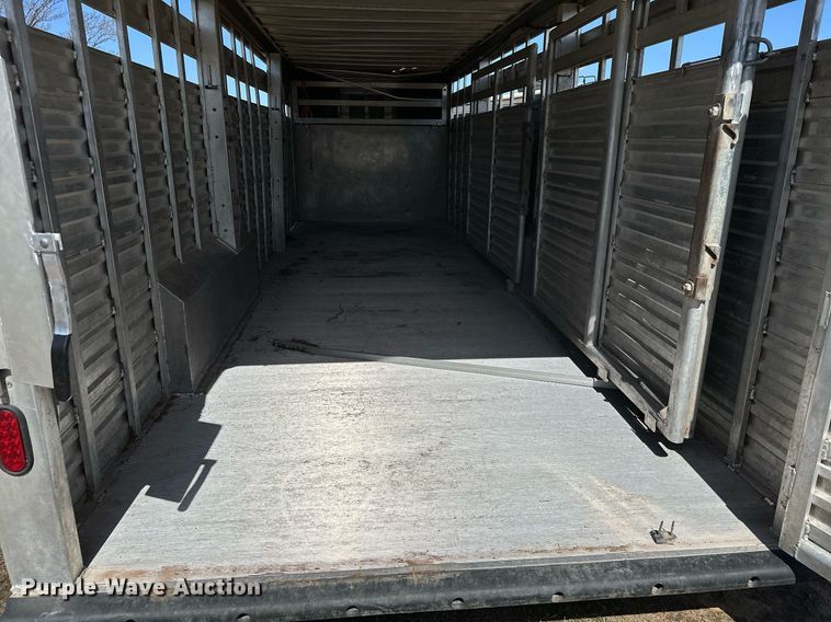 image for item LR9611 2014 Titan  livestock trailer