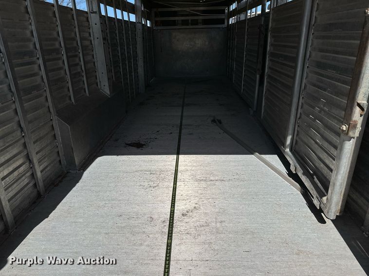 image for item LR9611 2014 Titan  livestock trailer