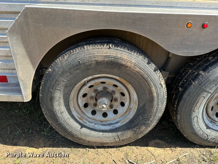 image for item LR9611 2014 Titan  livestock trailer