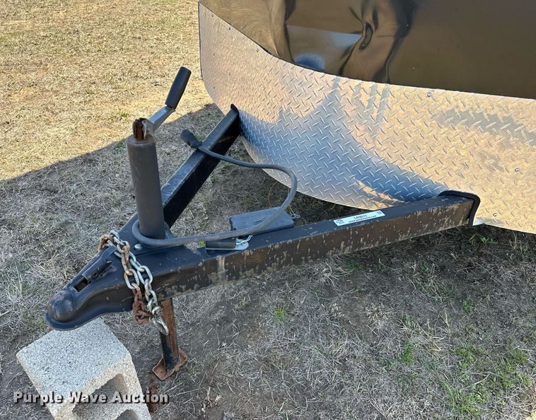 image for item LR9613 2012 Wells Cargo  enclosed cargo trailer