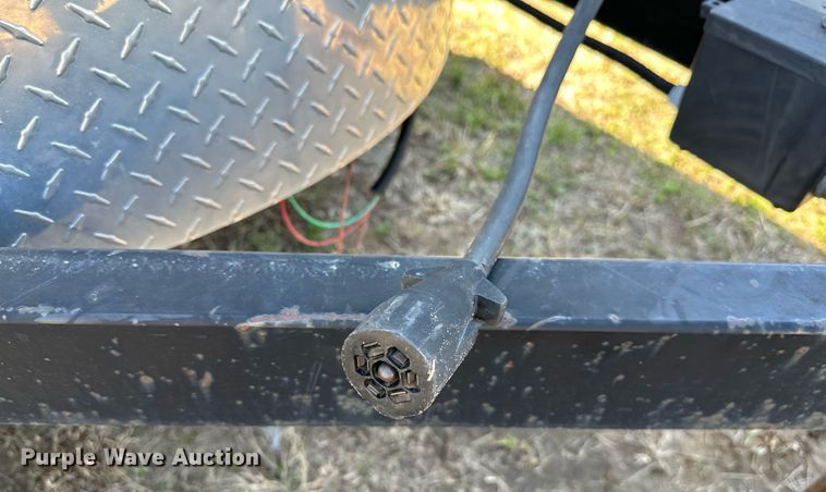 image for item LR9613 2012 Wells Cargo  enclosed cargo trailer