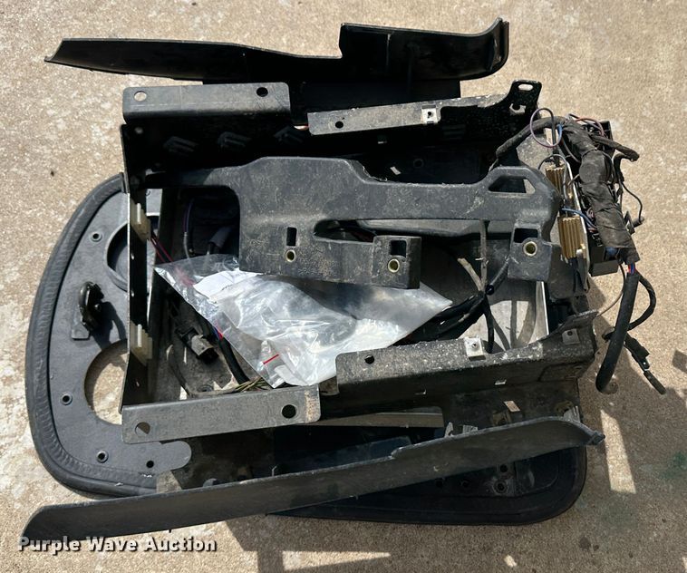 image for item LT9233 1999 BMW R1100RT  motorcycle