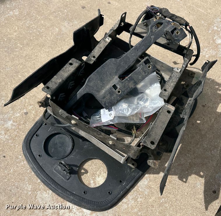 image for item LT9233 1999 BMW R1100RT  motorcycle