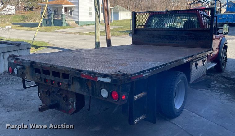 image for item MB9029 2006 Ford F450 Super Duty XL  flatbed truck
