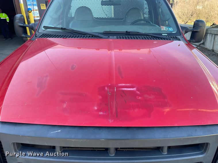 image for item MB9029 2006 Ford F450 Super Duty XL  flatbed truck