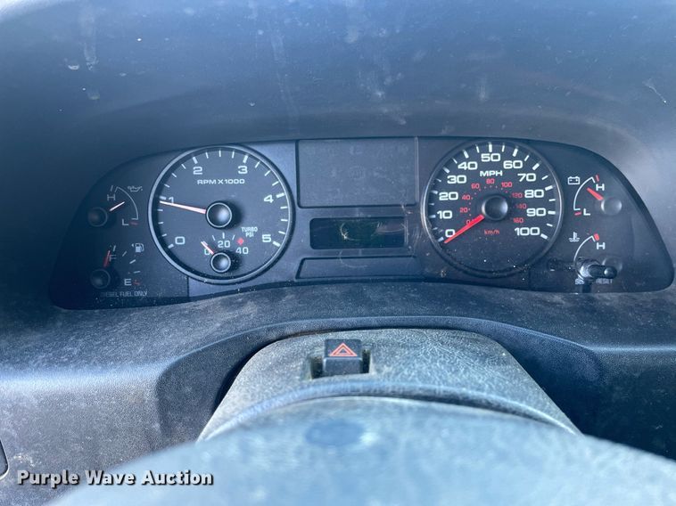 image for item MB9029 2006 Ford F450 Super Duty XL  flatbed truck