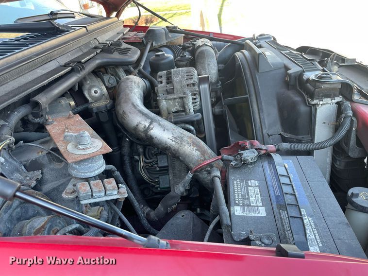 image for item MB9029 2006 Ford F450 Super Duty XL  flatbed truck