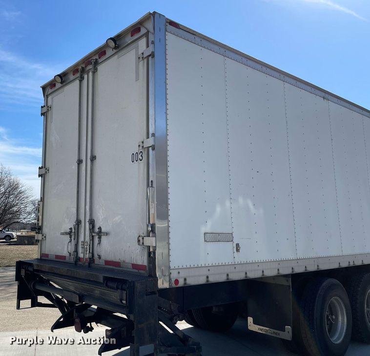 image for item MB9030 1997 Freightliner FL106  box truck