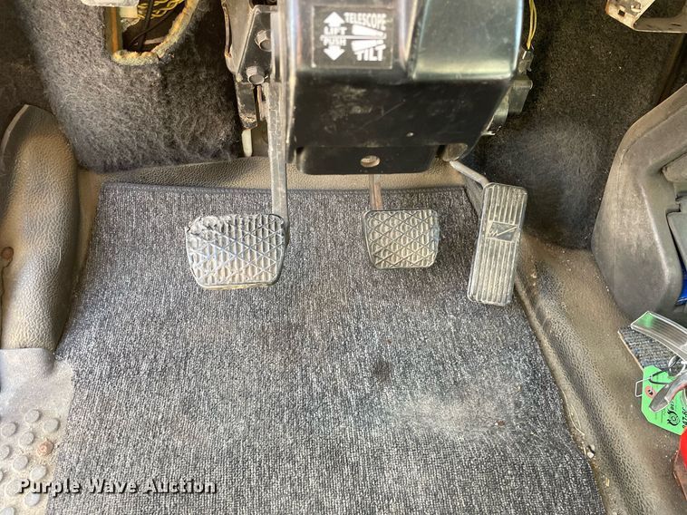 image for item MB9030 1997 Freightliner FL106  box truck