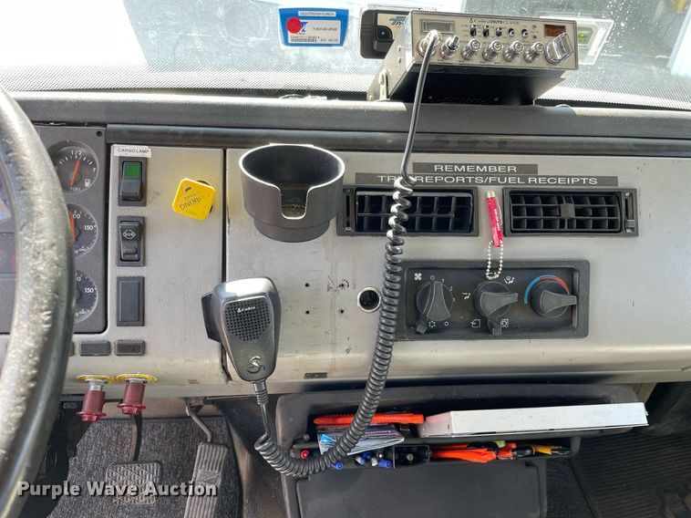 image for item MB9030 1997 Freightliner FL106  box truck