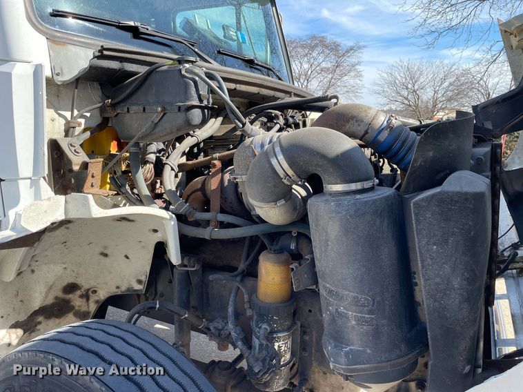 image for item MB9030 1997 Freightliner FL106  box truck