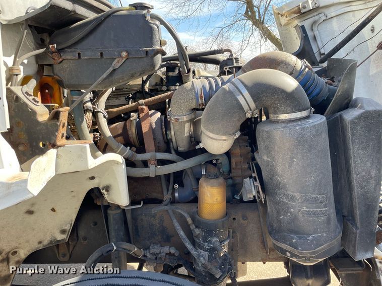 image for item MB9030 1997 Freightliner FL106  box truck