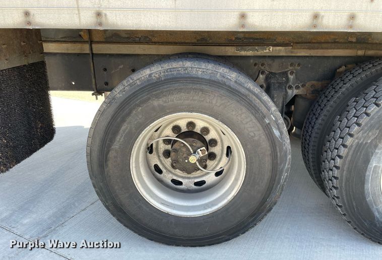 image for item MB9030 1997 Freightliner FL106  box truck