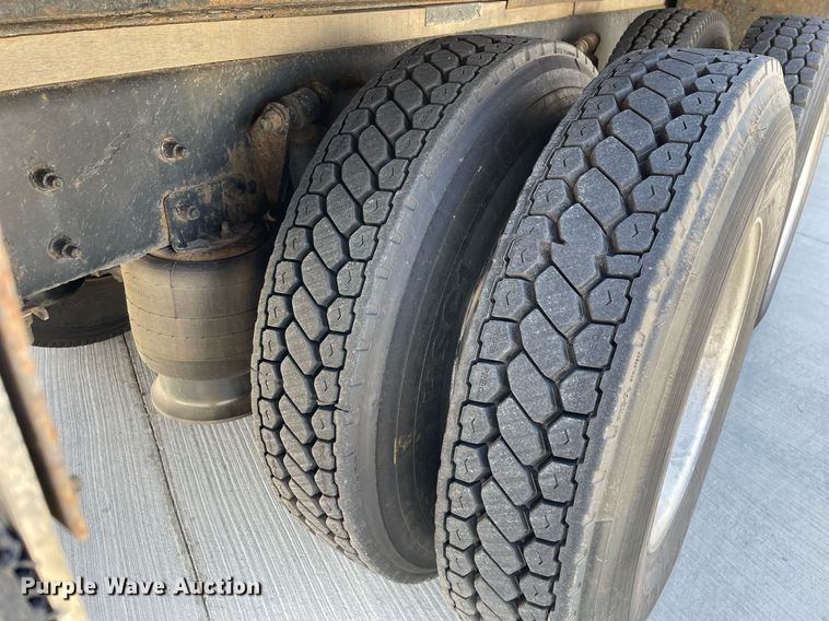 image for item MB9030 1997 Freightliner FL106  box truck